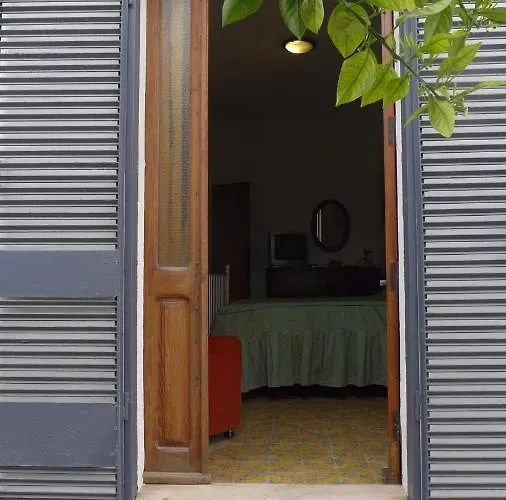 Elisa Oda ve Kahvaltı