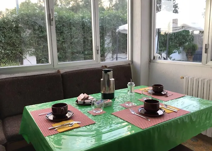 Oda ve Kahvaltı Elisa *