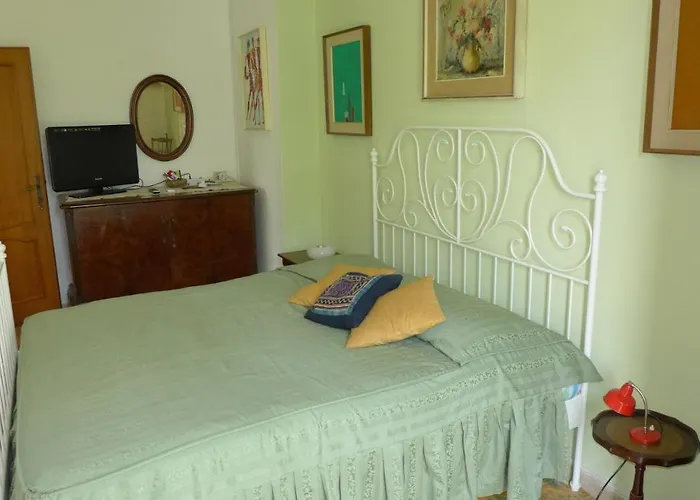 Elisa Oda ve Kahvaltı