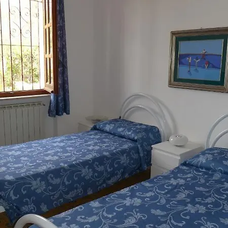 Elisa Bed & Breakfast *