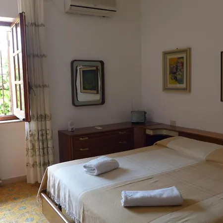 Bed & Breakfast Elisa Quartu SantʼElena