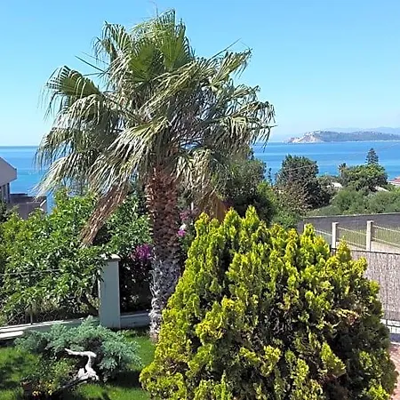 Elisa Bed & Breakfast Quartu SantʼElena