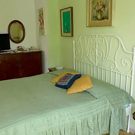 Elisa Bed & Breakfast